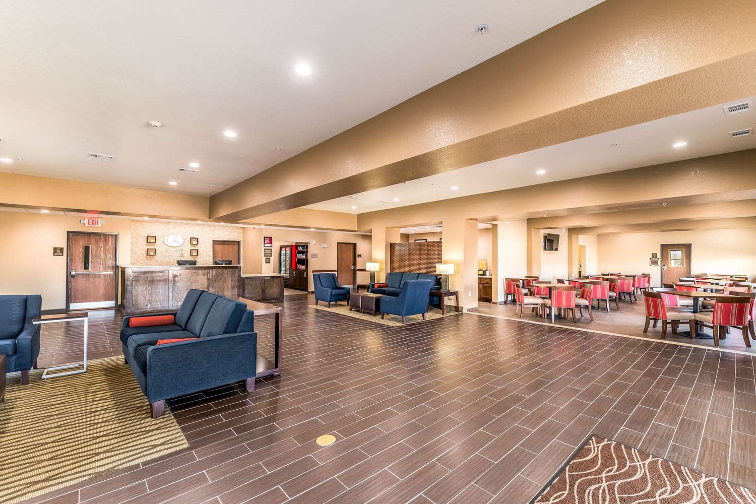 Comfort Suites Grand Prairie Arlington North 24/26