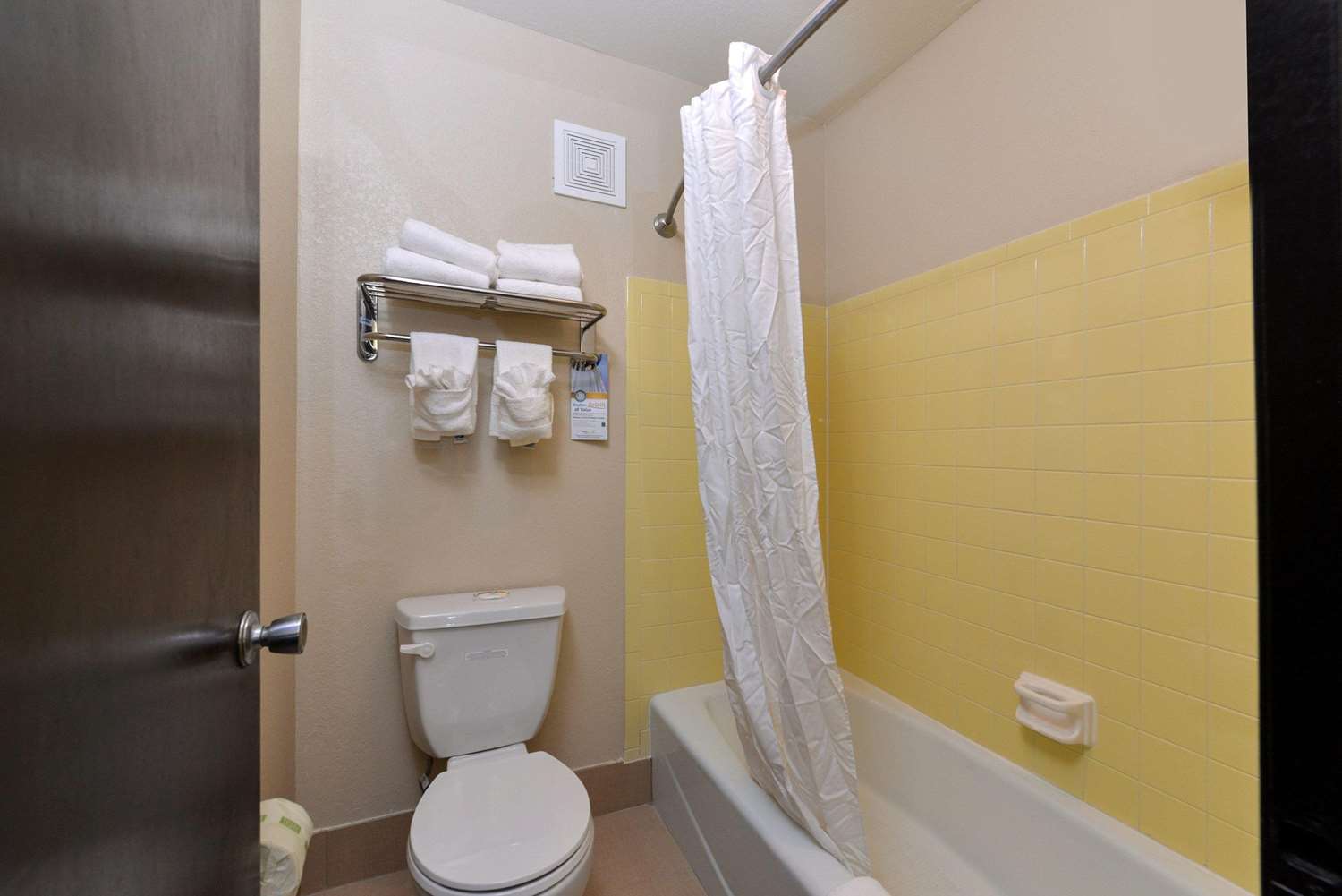 Quality Inn Appleton West 23/23
