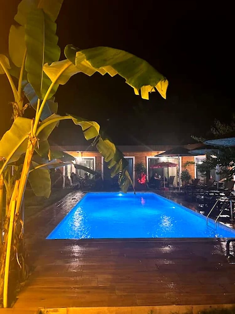 Terra Garden Hotel 12/17