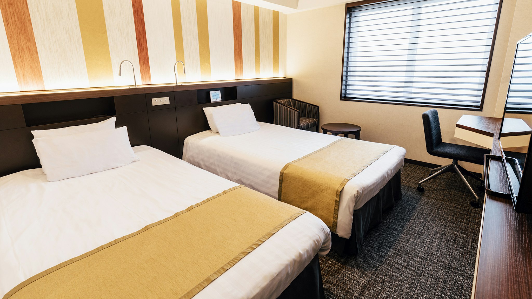 Standard, Twin Beds