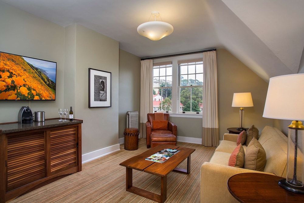 Cavallo Point 32/41