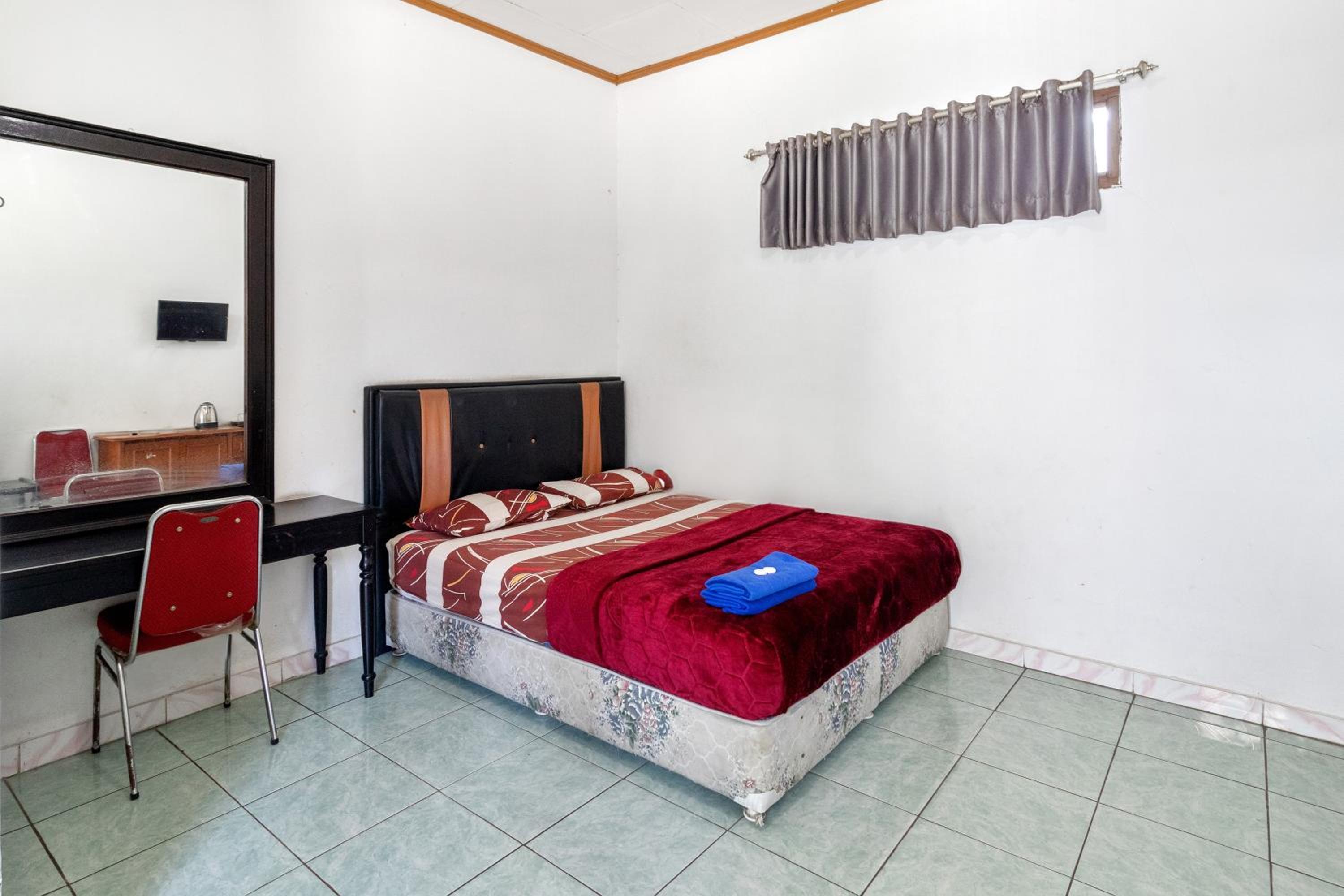 Superior, Queen Bed