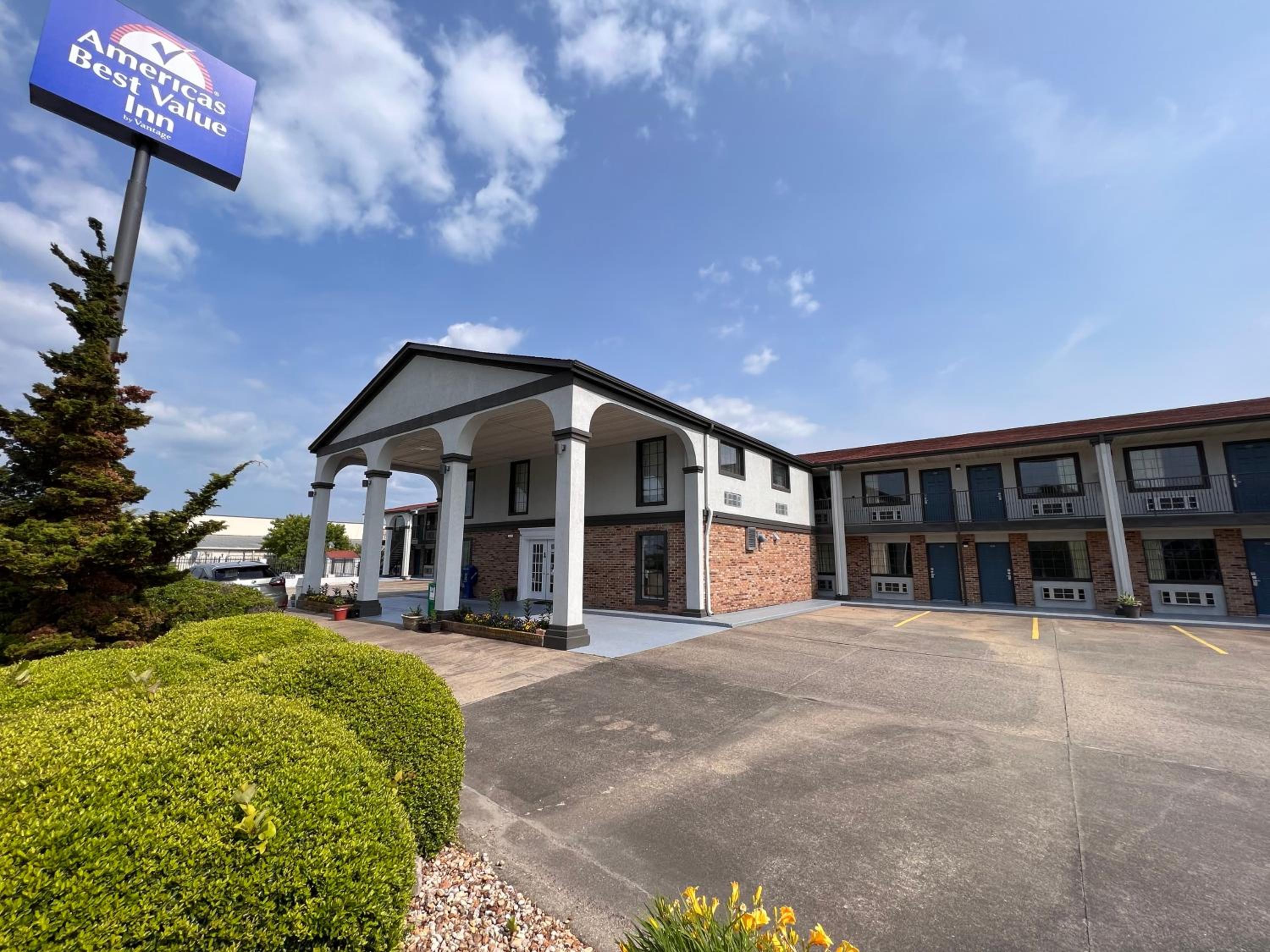 Americas Best Value Inn Blue Ridge 6/23
