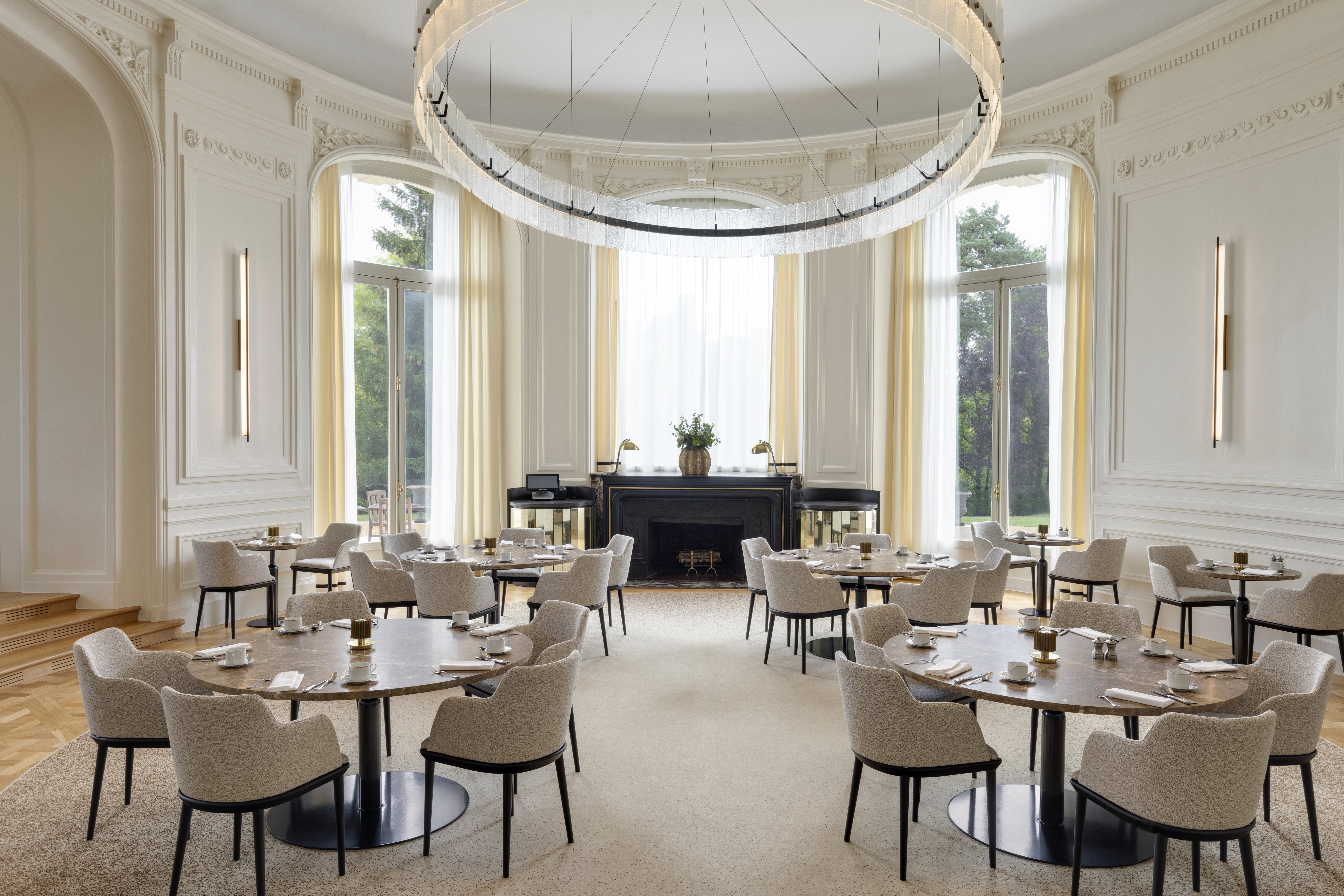 InterContinental Chantilly Chateau Mont Royal, an IHG Hotel 24/36