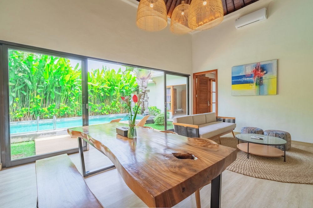 Swiss-Belvillas Umalas 34/50