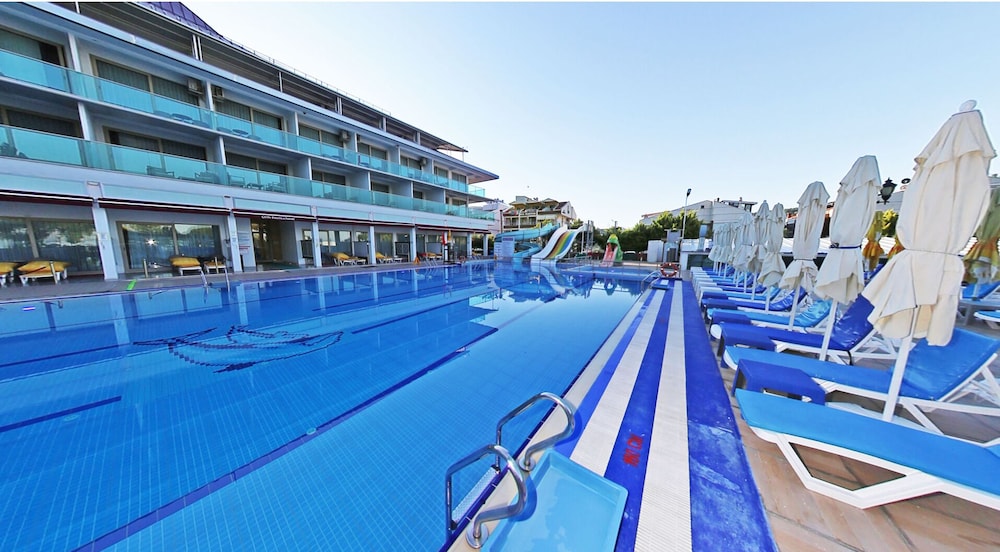 Cetin Prestige Resort 25/49