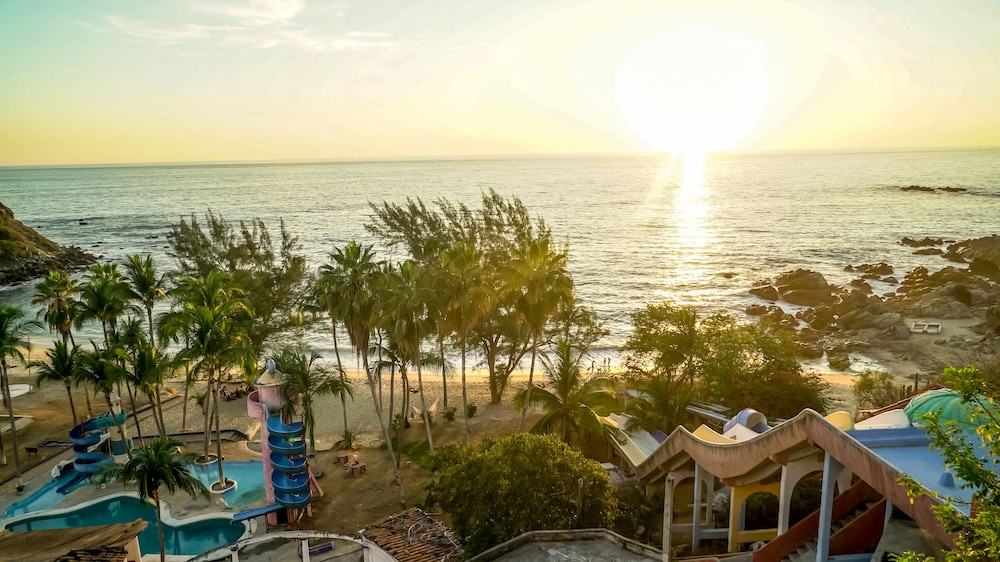 Hotel Villa Mexicana Puerto Escondido 35/42