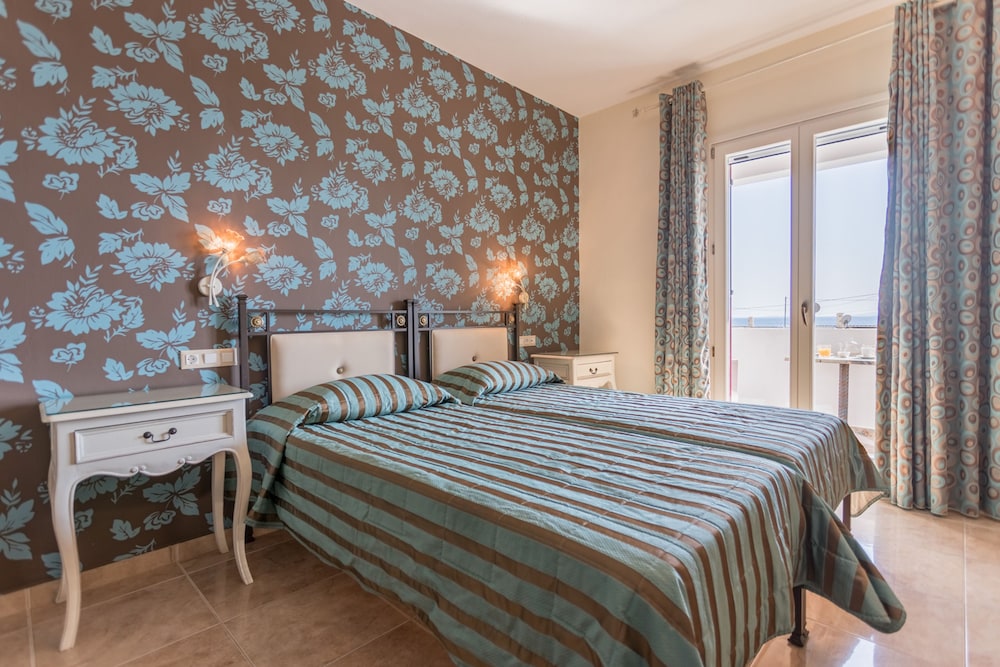 Ariadne Hotel 15/74
