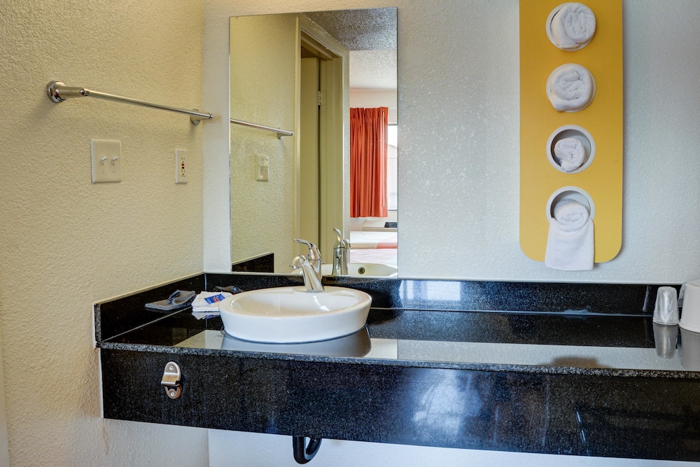 Motel6 Salem, OR 47/62
