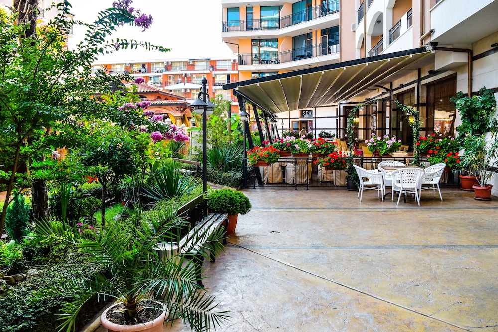 Hotel Karolina 53/60