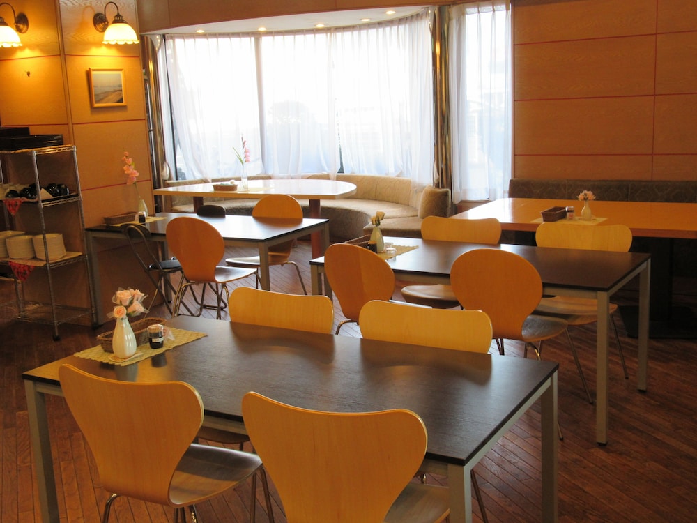 Center Hotel Mihara 56/69
