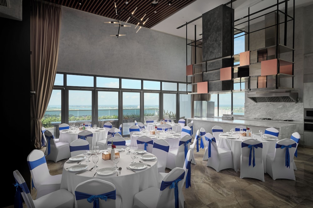 The Peninsula Phnom Penh 33/50