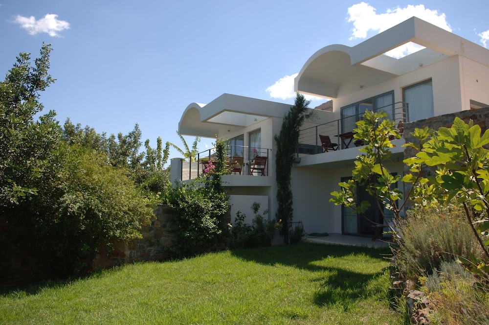 Elounda Living Residences by GHH 23/34