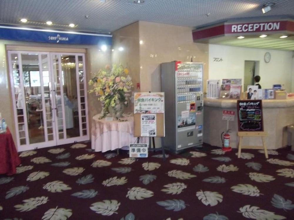 Ichikawa Grand Hotel 19/38