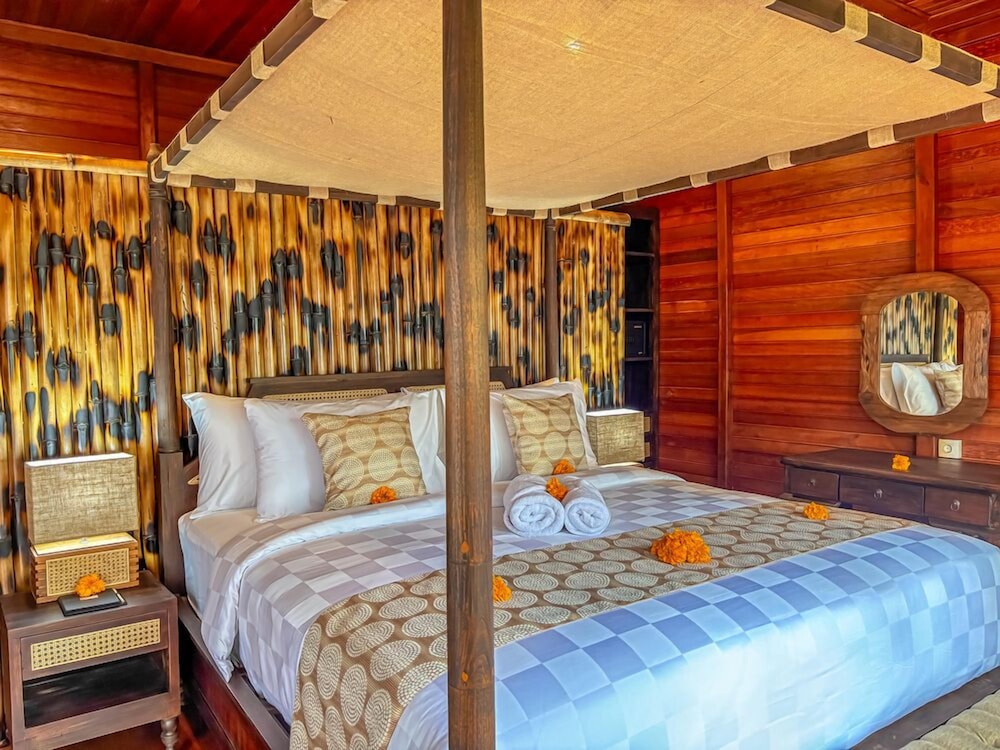 1 BEDROOM, WOODEN, VILLA, GARDEN VIEW