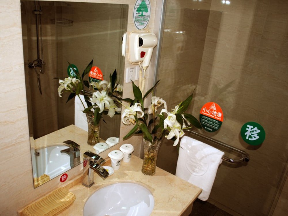 Greentree Inn Taizhou Xinghua Anfeng Runan Garden Express Hotel 25/38