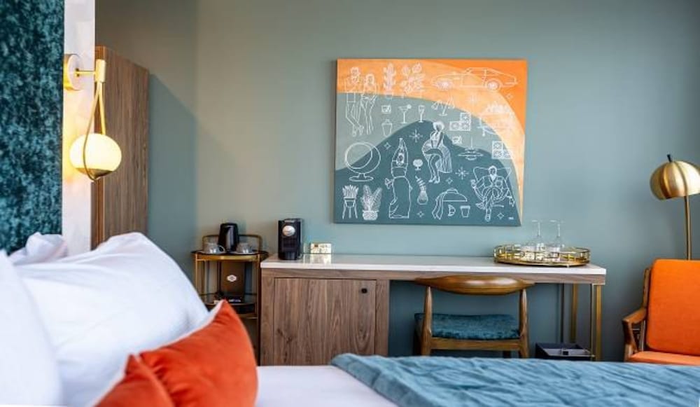 The Muse Art Hotel 32/58