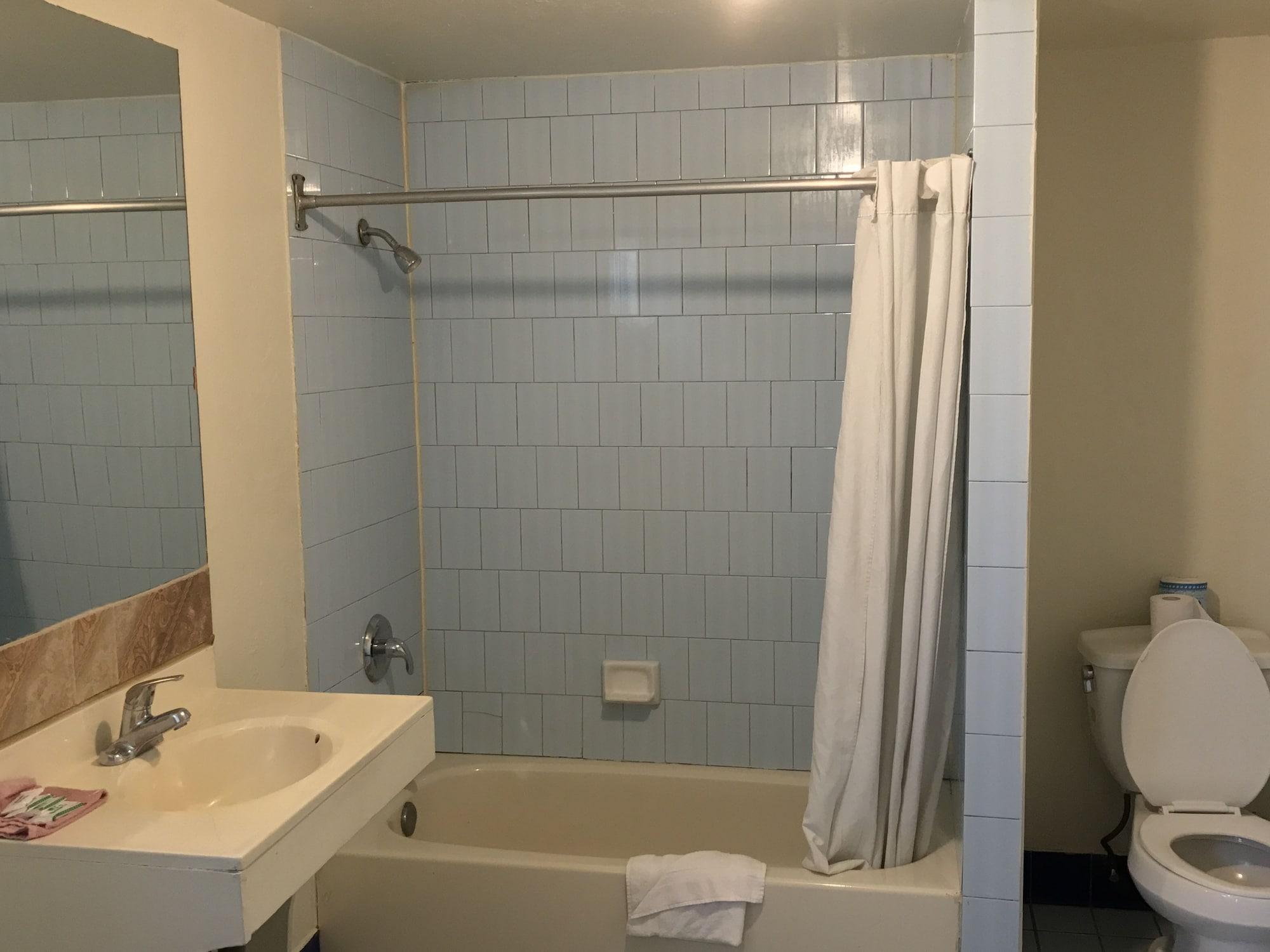 Cornett Motel 25/31