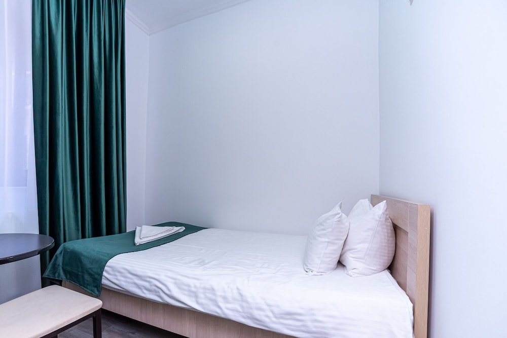 غرفة اقتصادية مفردة بسرير فردي، Tiflis Hotel 2/5