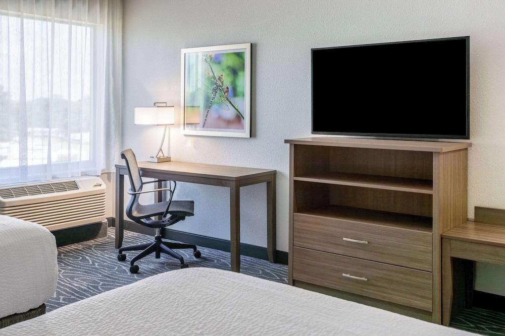 La Quinta Inn and Suites by Wyndham Valdosta 26/35