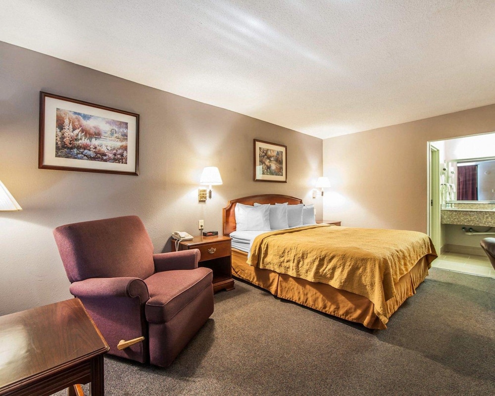 Quality Inn Ashland, KY 32/66