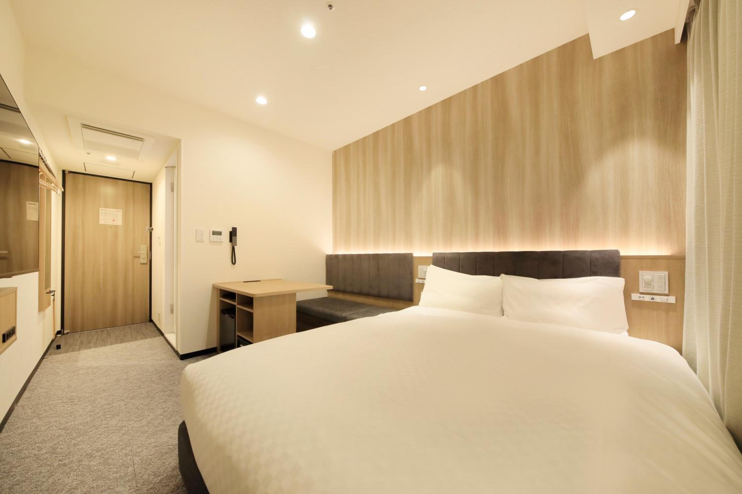 VIA INN, DOUBLE BED