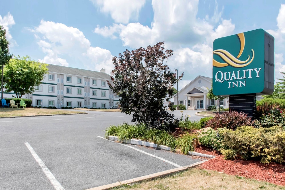Days Inn by Wyndham Penn State 42/50