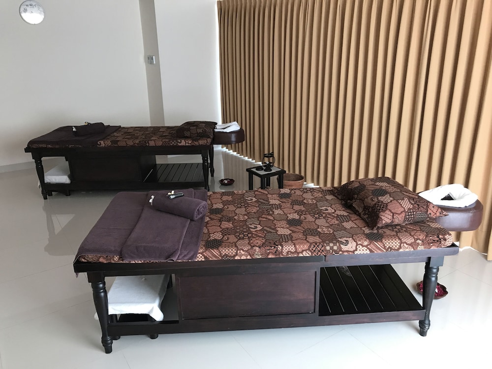 TIJILI Hotel Benoa 10/90