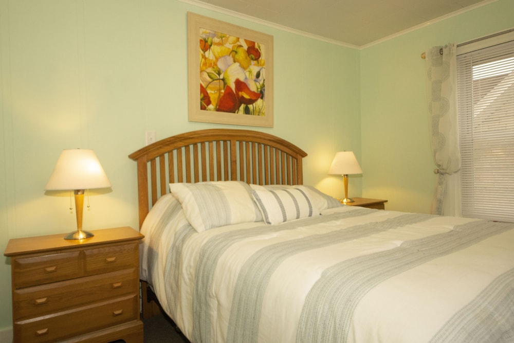 Simmons Motel 48/74