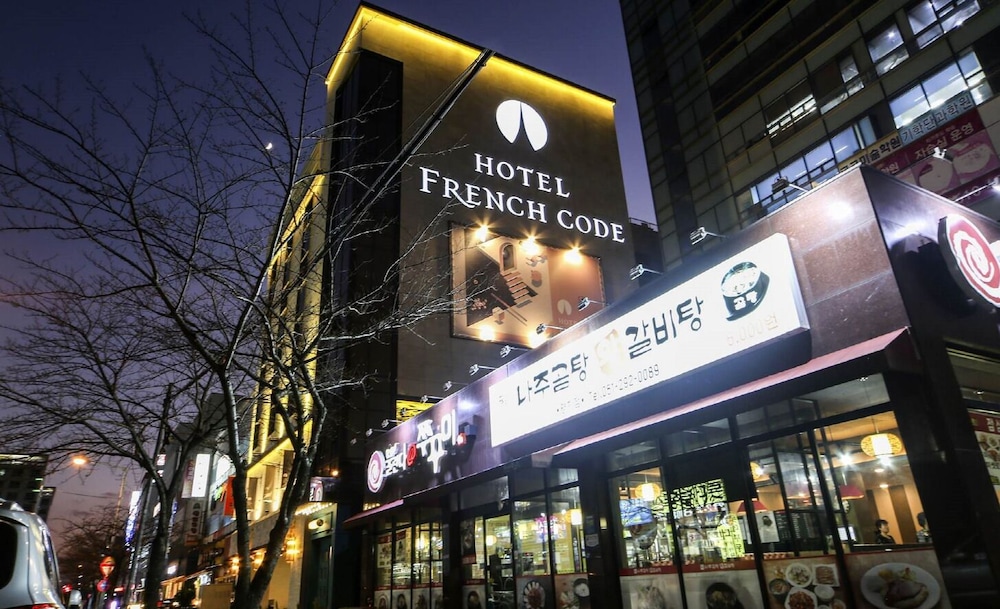 Hotel Frenchcode 2/50