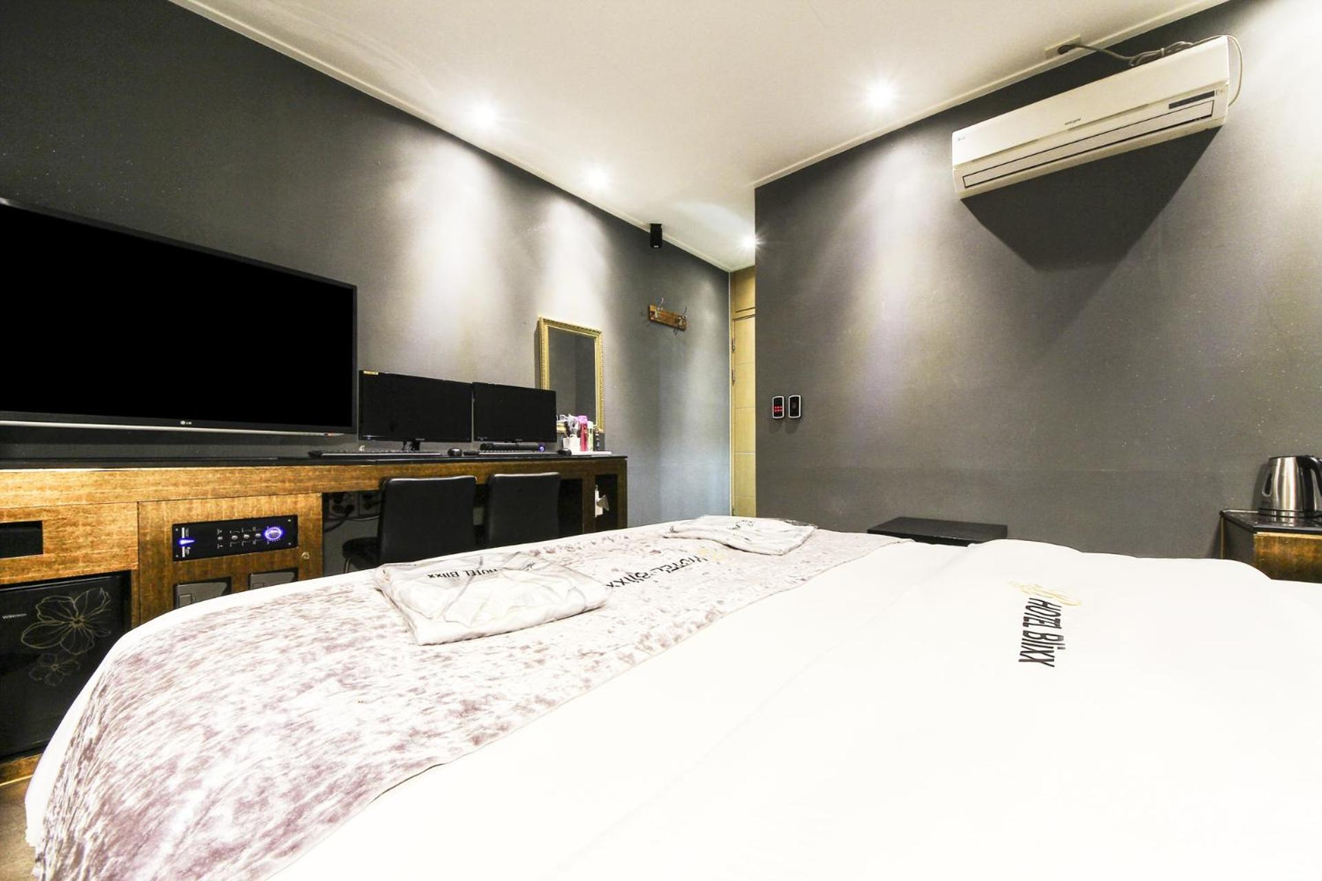 Blixx Hotel 17/50