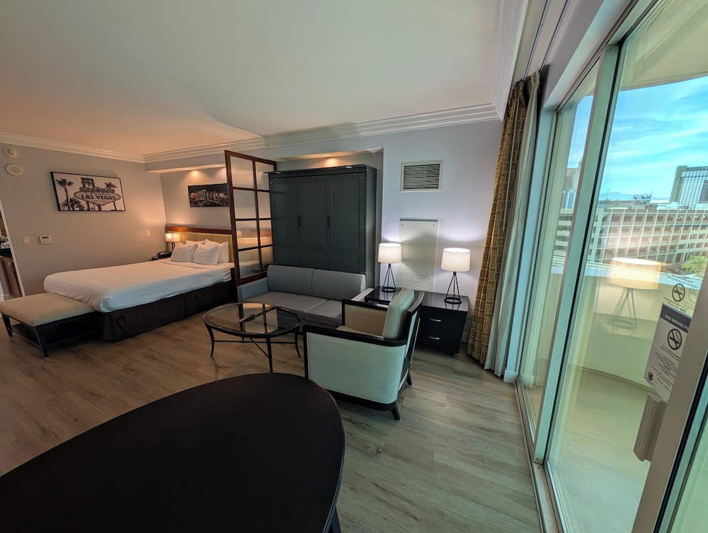 Jet Luxury Elite at The Signature 17/50