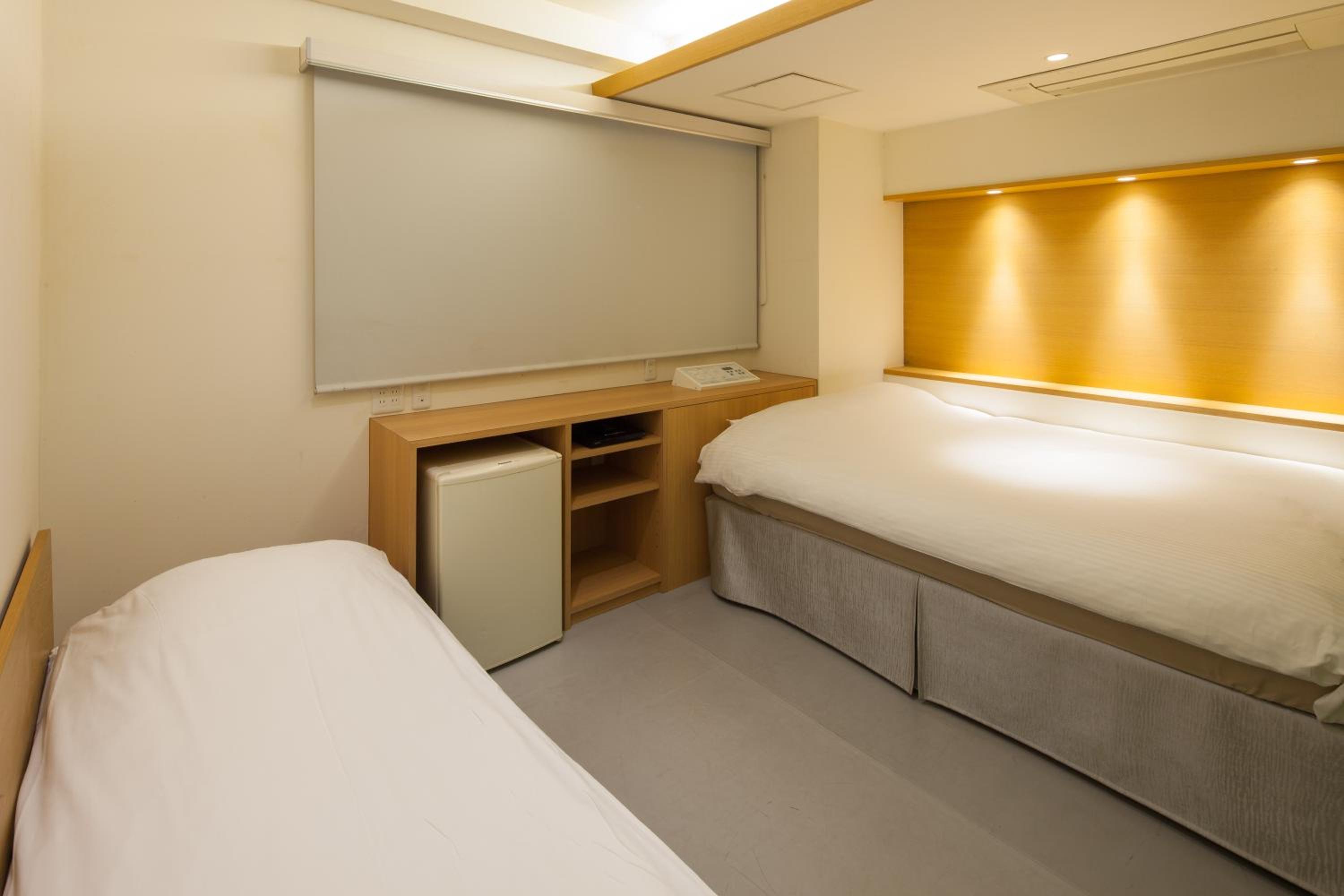 غرفة قياسية بسرير مزدوج مع سرير إضافي، Shinjuku City Hotel N U T S 2/10