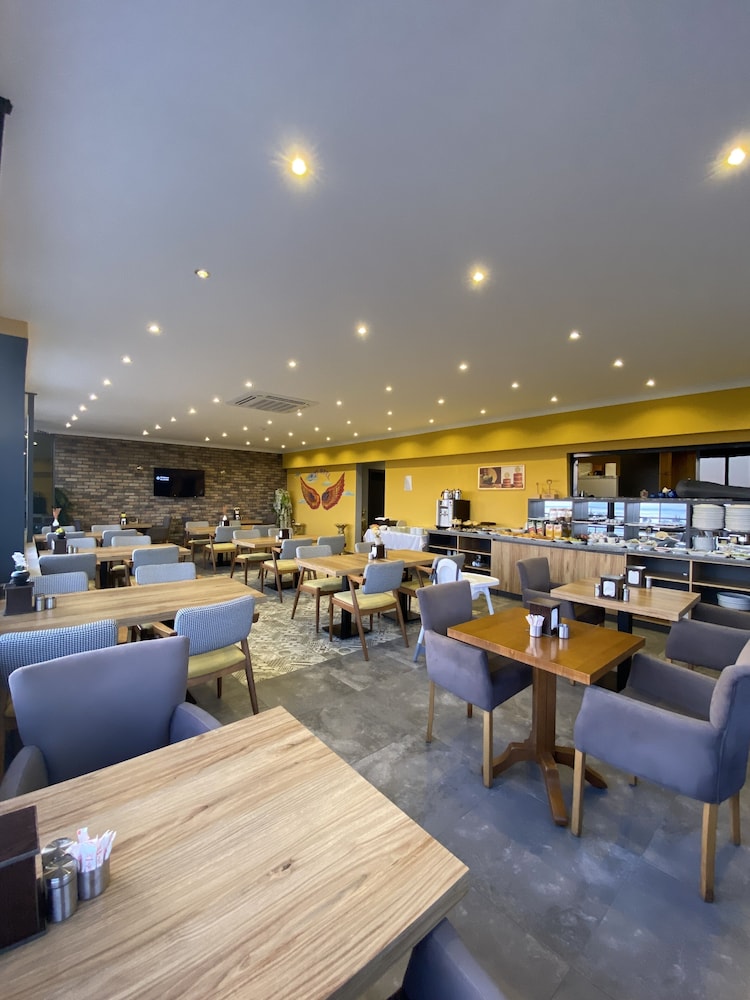 Roy Otel Akcay 36/50