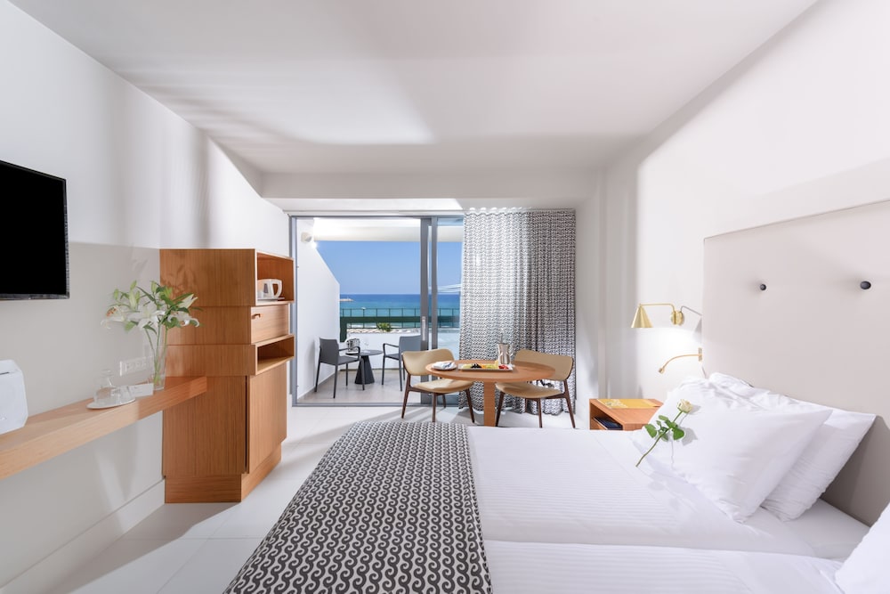 Aquila Porto Rethymno 30/73