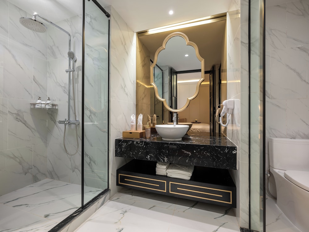 Minerva Premium Hotel 49/51