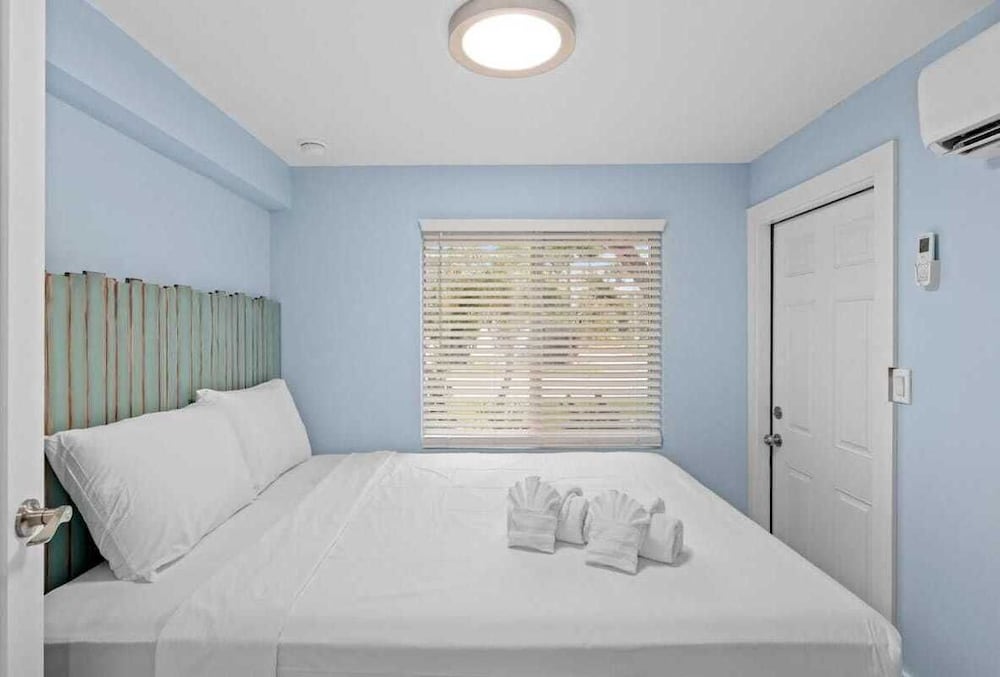 Sandpiper, Cottage, 2 Queen Beds, Private Bathroom
