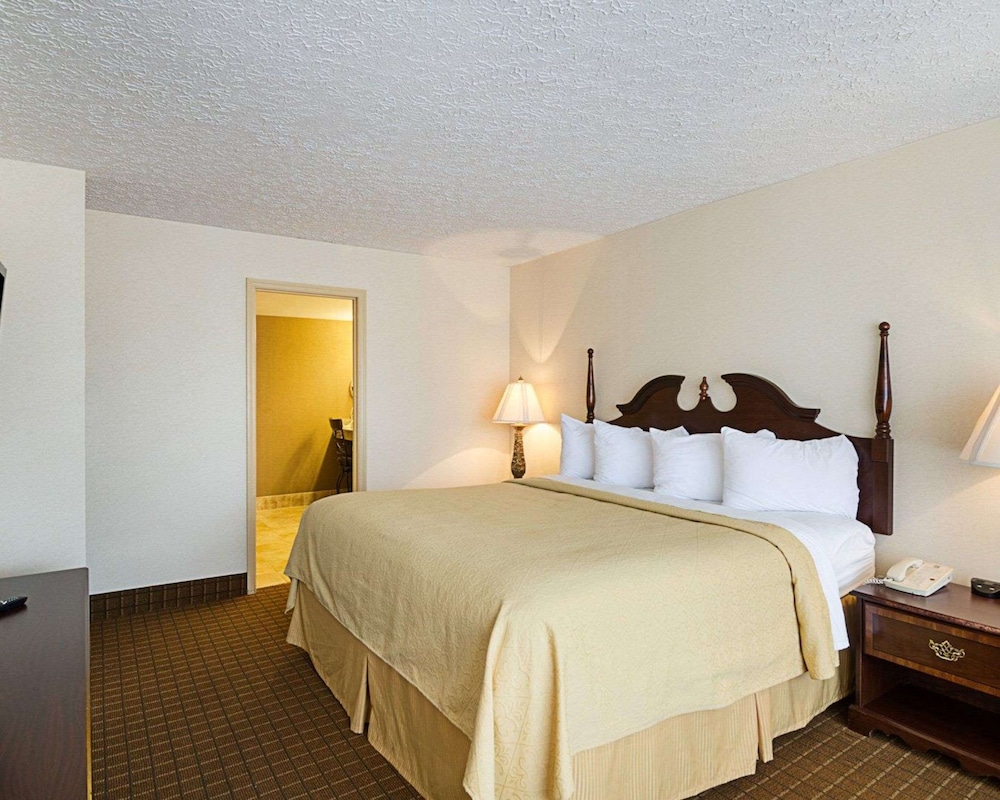 Quality Inn Lewisburg 22/49