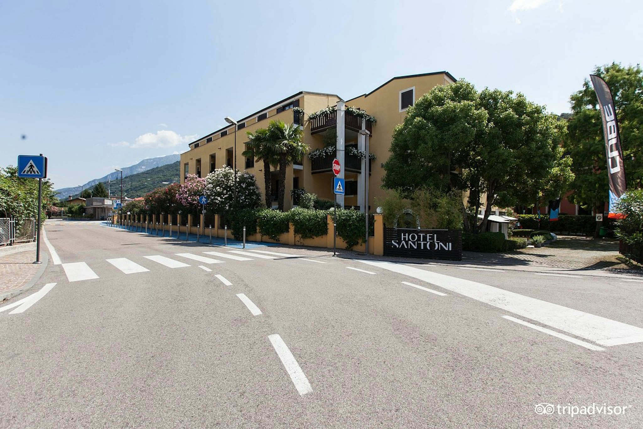 Santoni Freestyle Hotel 61/69