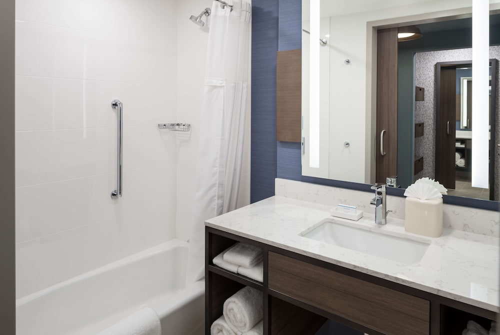 Hilton Garden Inn Madison Downtown 22/63