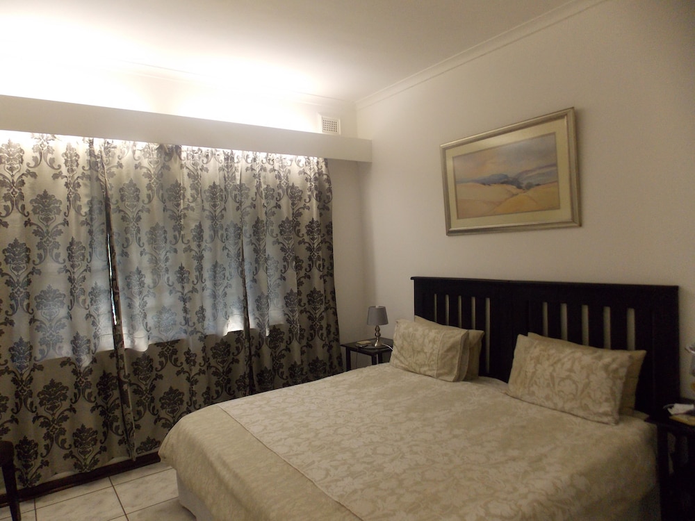 Bizafrika Guest Lodge &amp; Conference Center 14/50