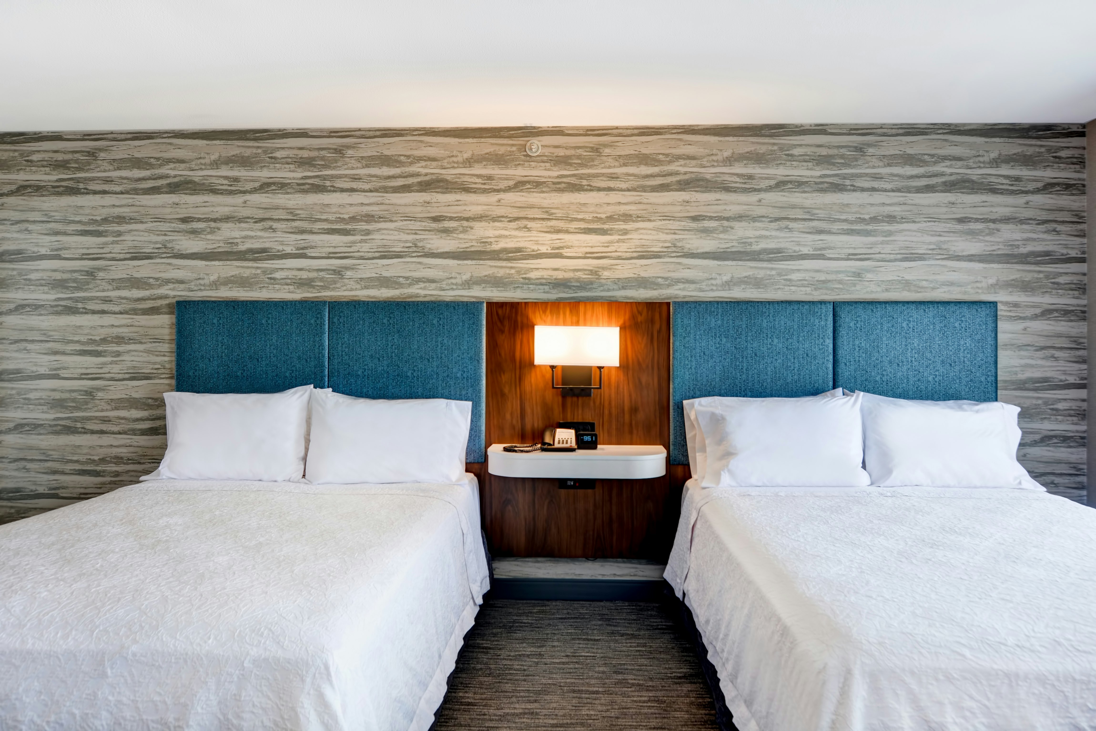 STUDIO, 2 QUEEN BEDS, ACCESSIBLE