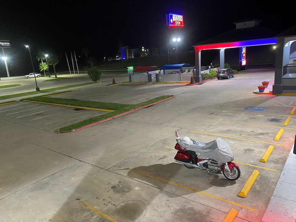 Texas Inn & Suites Raymondville 39/55