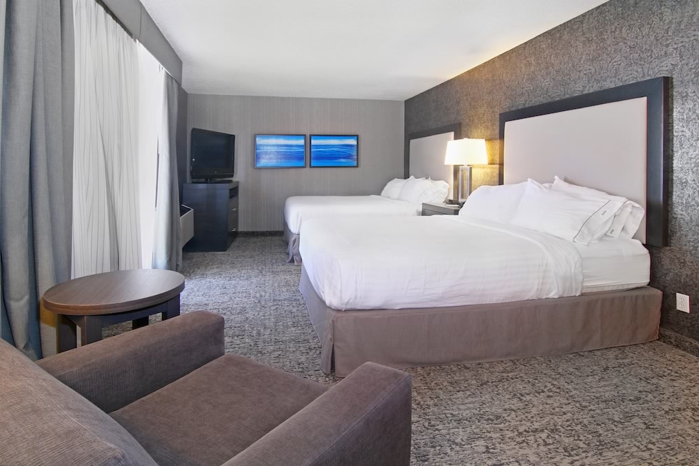 Holiday Inn Express Hotel & Suites Calgary 29/71