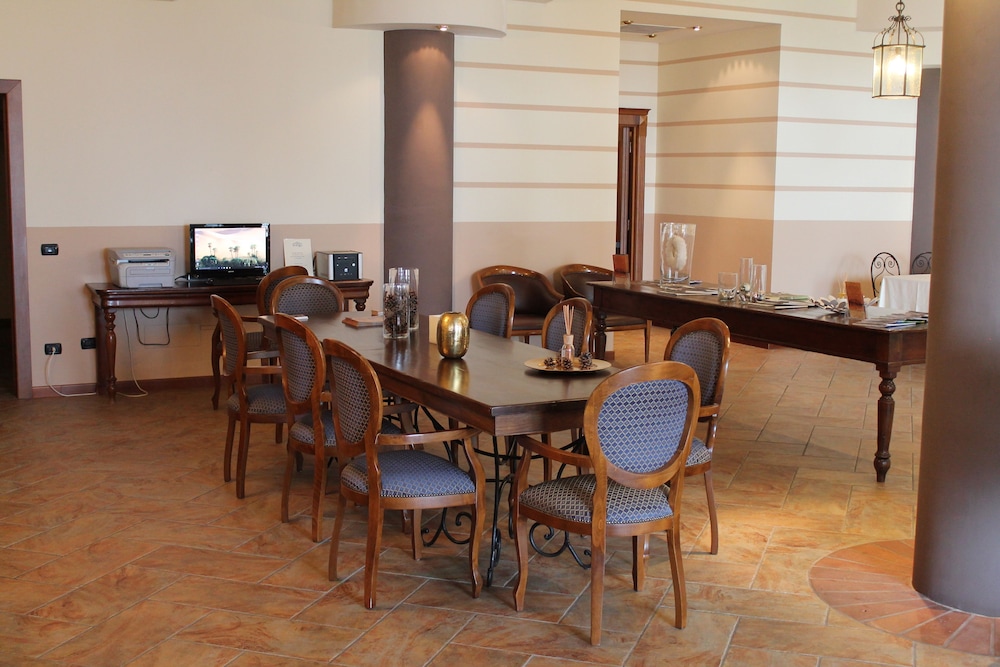 Hotel Don Carlo 39/50