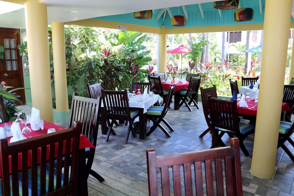 Negril Palms 36/55