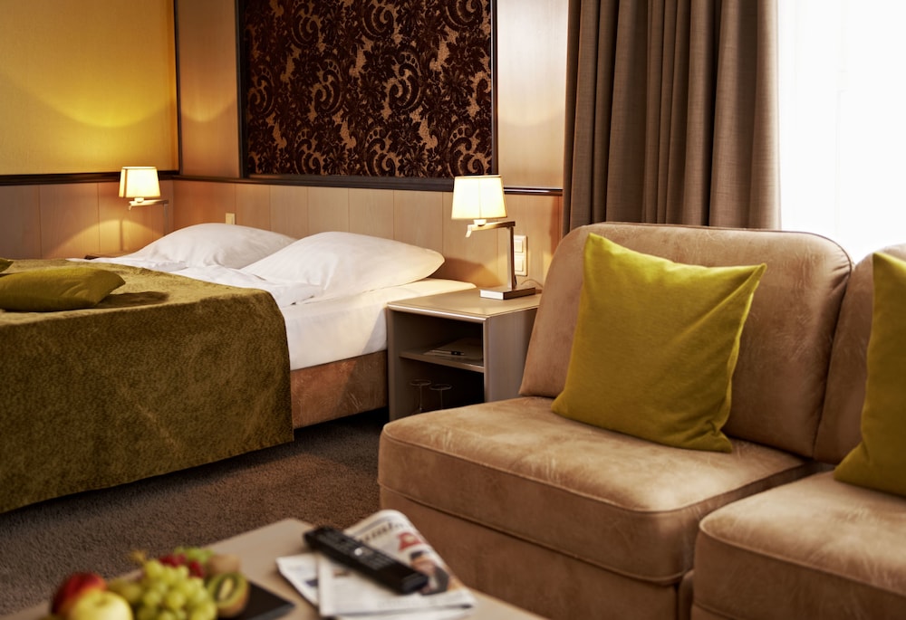 Weinberghotel Edelacker 25/36