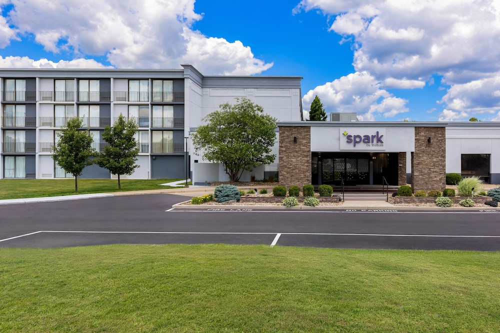 Spark by Hilton Akron Fairlawn 39/46