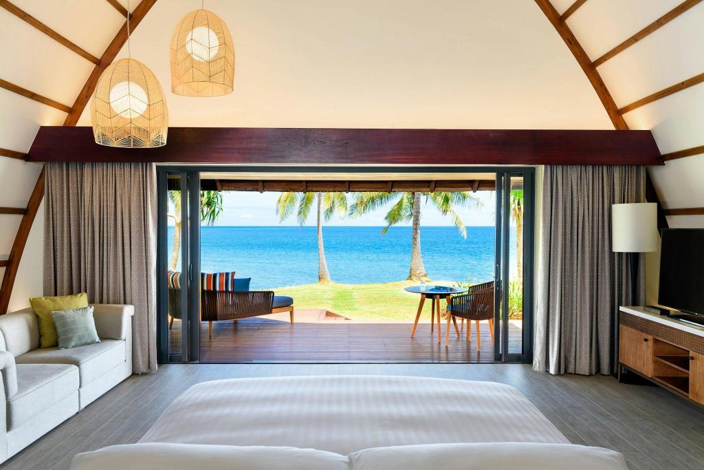 Bure, Royal, Beach, Executive, Villa, King Bed, Ocean Front, Patio