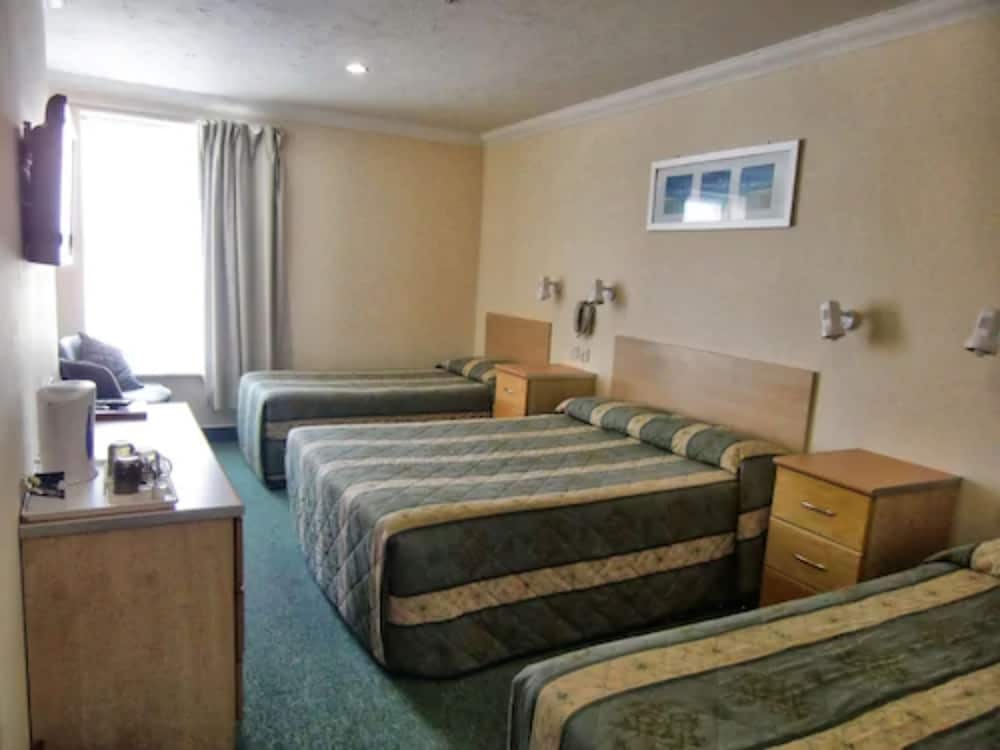 Eastbourne Riviera Hotel 15/64